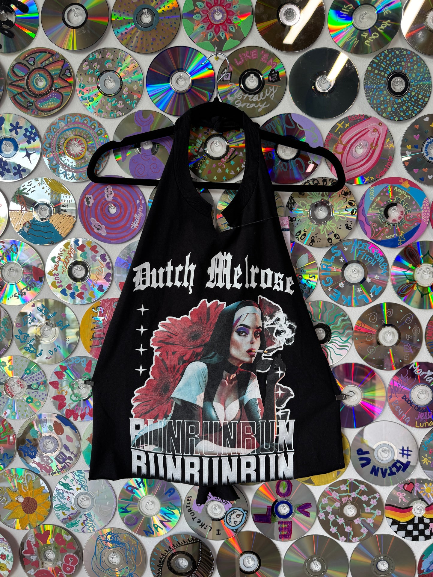 #739 - Dutch Melrose Remade RUNRUNRUN  Band T-shirt Halter Top - 2XL