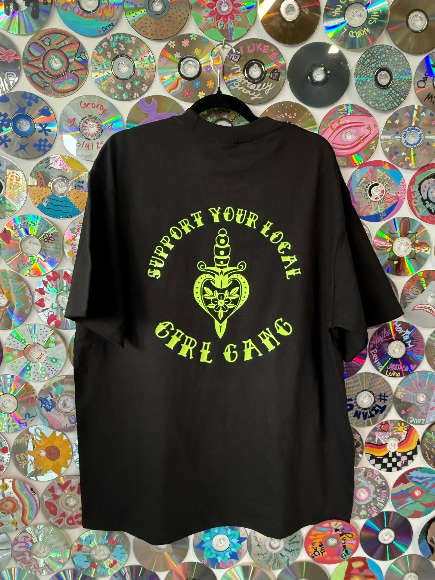 #841 - Support Your Local Girl Gang t-shirt - XL