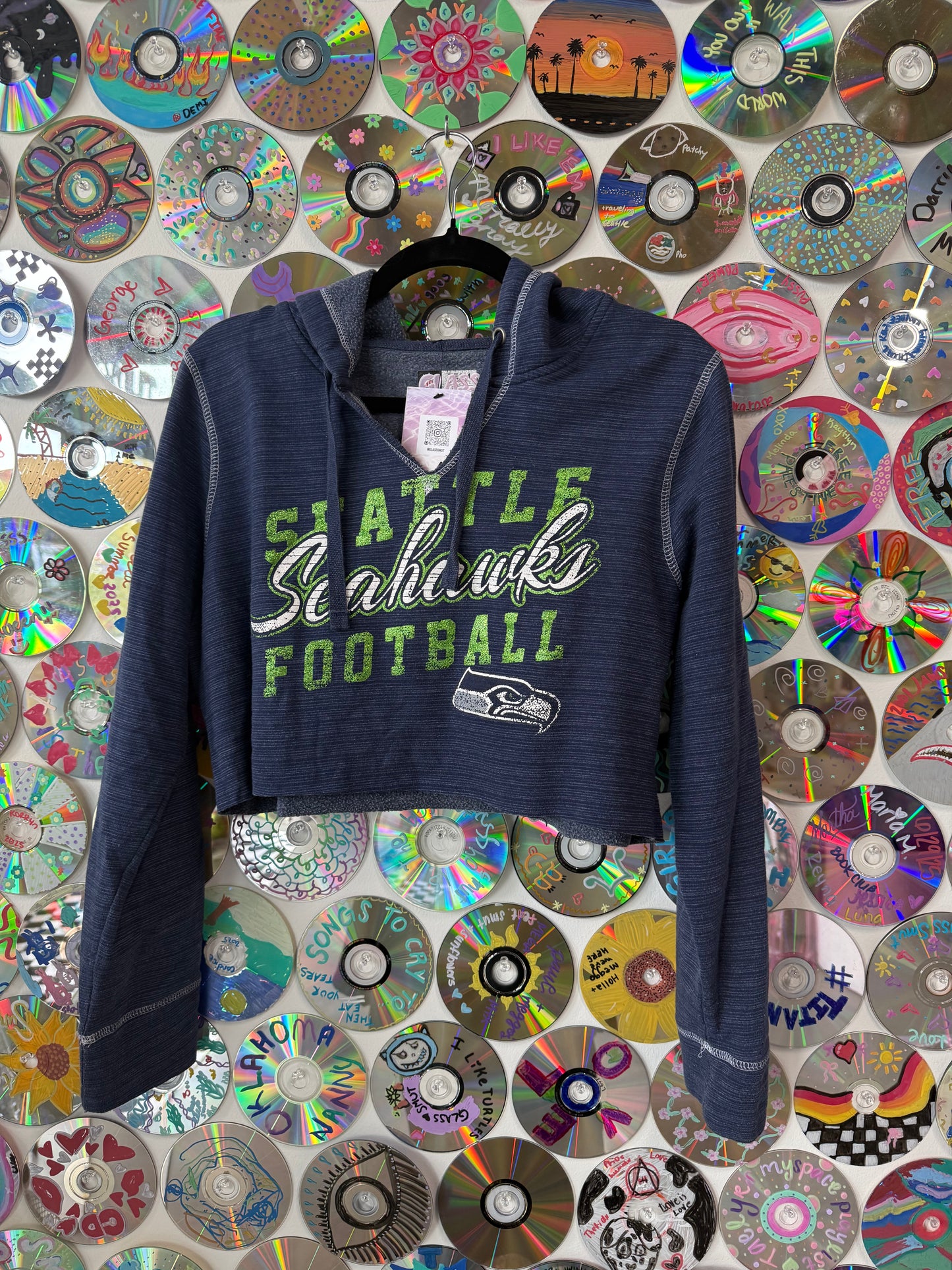 #870 - Seattle Seahawks Crop hoodie - L