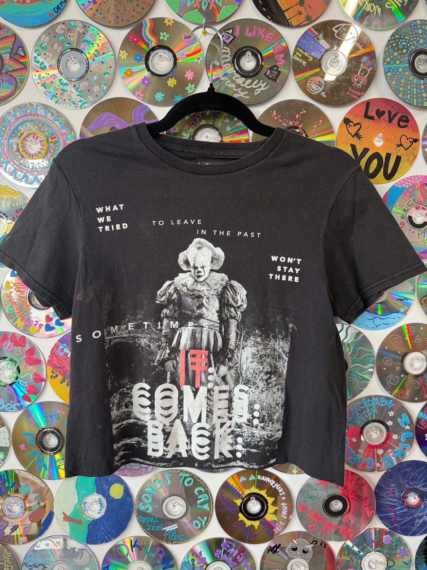 #245 - IT Crop T-shirt - M