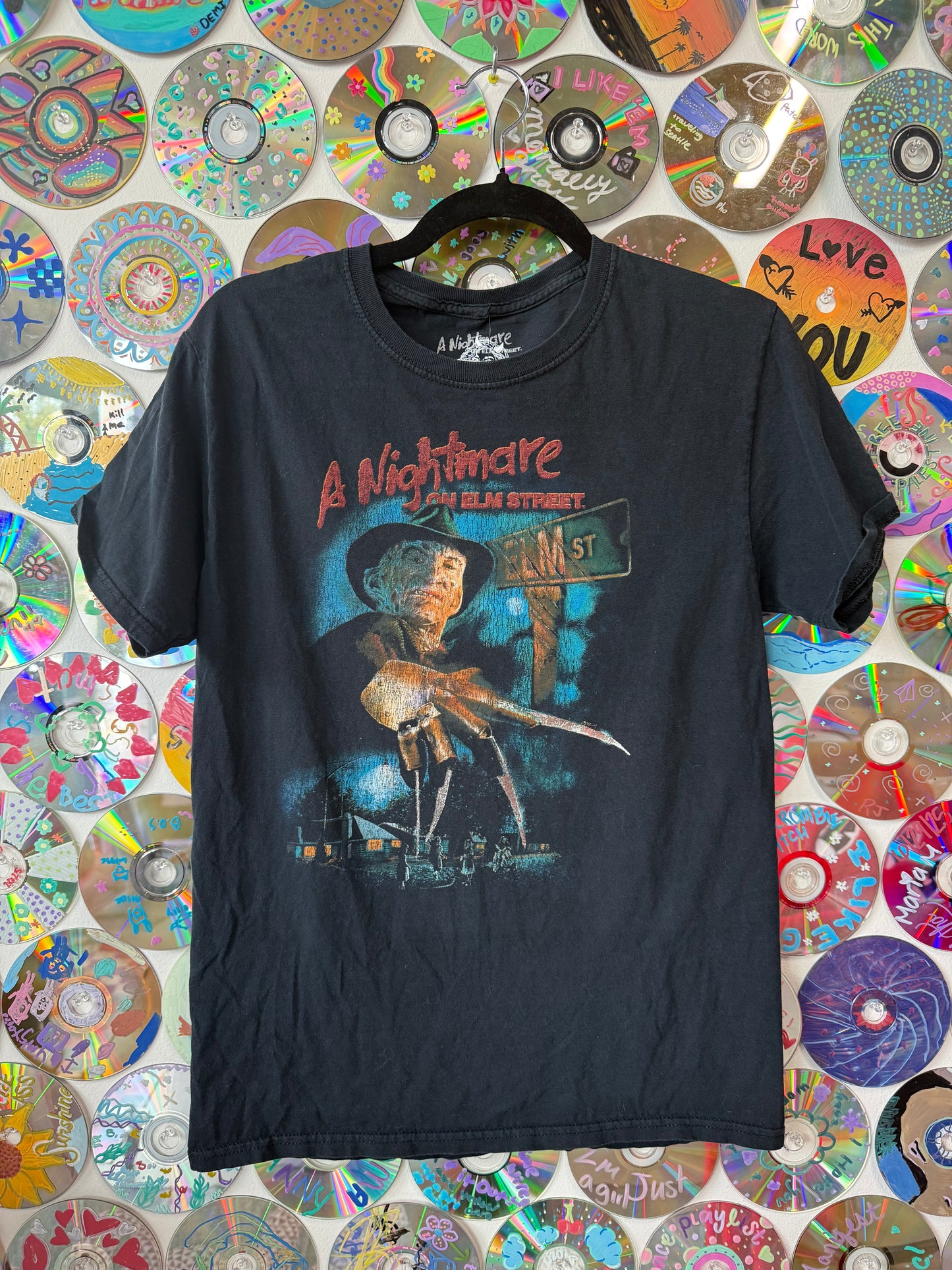#247 - A Nightmare on Elm Street Foil t-shirt - M