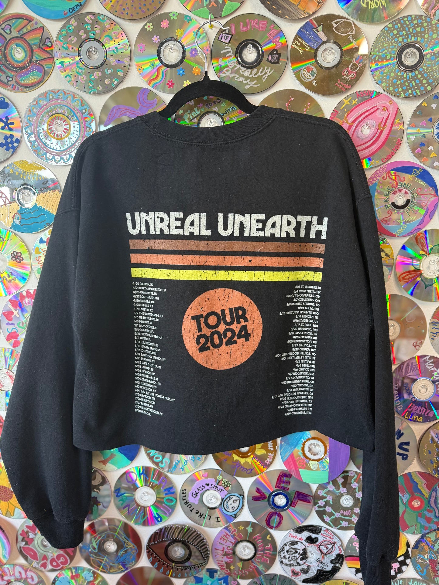 #132 - Hozier Unreal Unearth Tour Crewneck - M