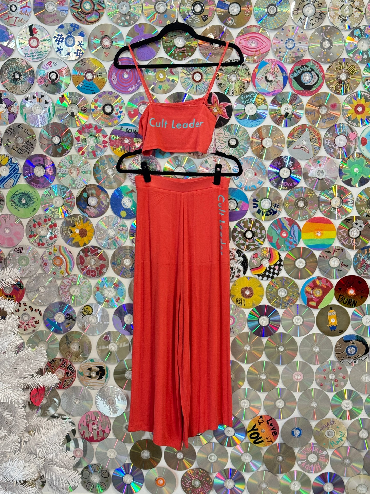 #918 - Cult Leader set in Soft Orange - M