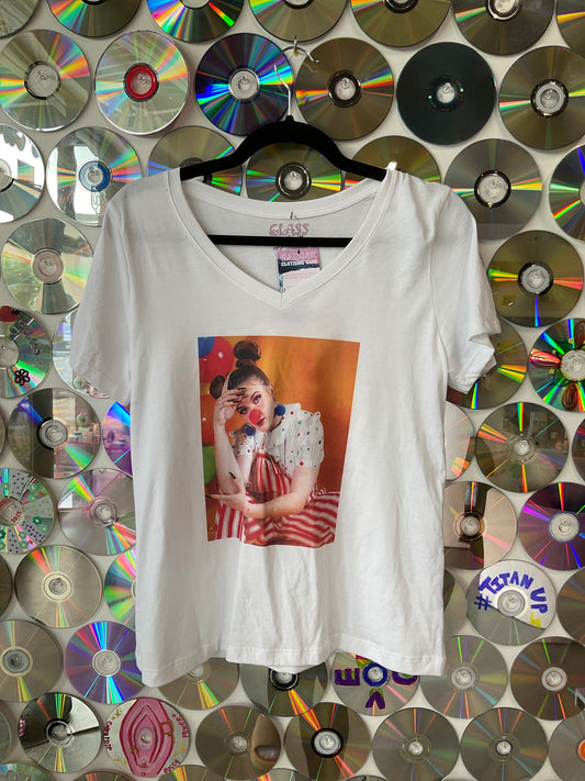 #281 - Clown Nose V-neck T-shirt - M