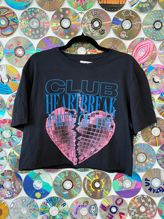 #907 - Club Heartbreak, Party of One T-shirt - L