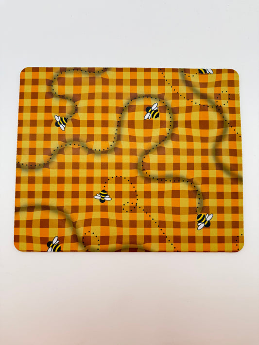 #671 - Bumble Bee Picnic Mousepad