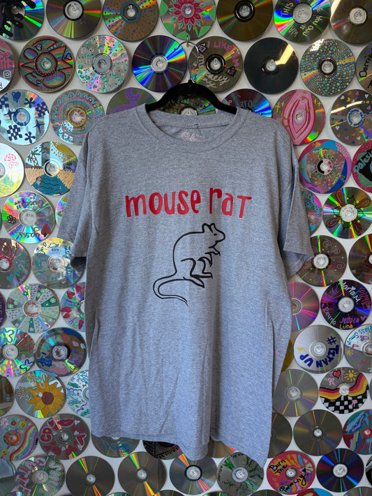 #673 - Grey Mouse Rat T-shirt - L