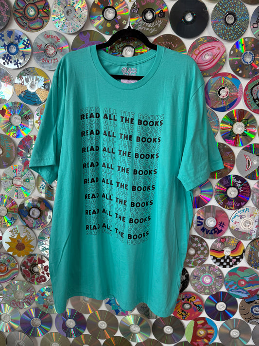 #800 - "Read All The Books" t-shirt XXL