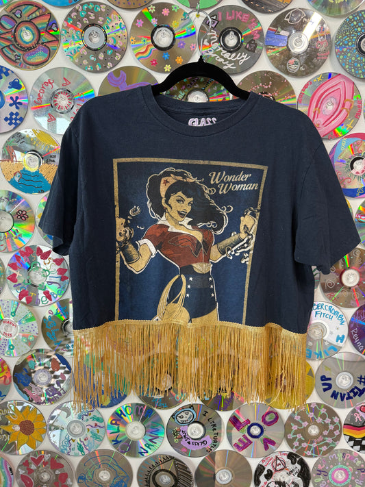 #876 - Wonder Woman Crop Fringe T-shirt - L