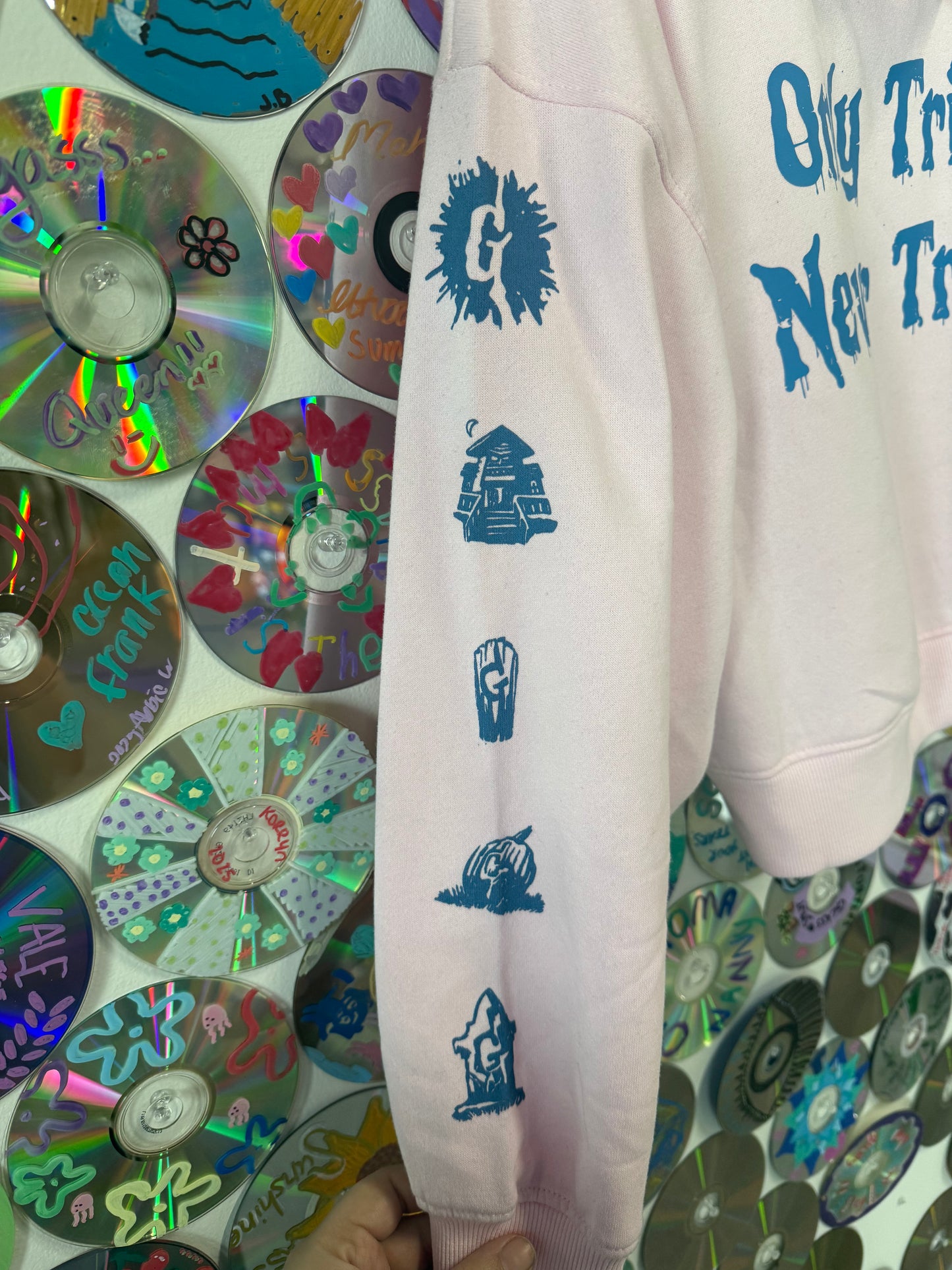 #884 - Goosebumps Hoodie - XS