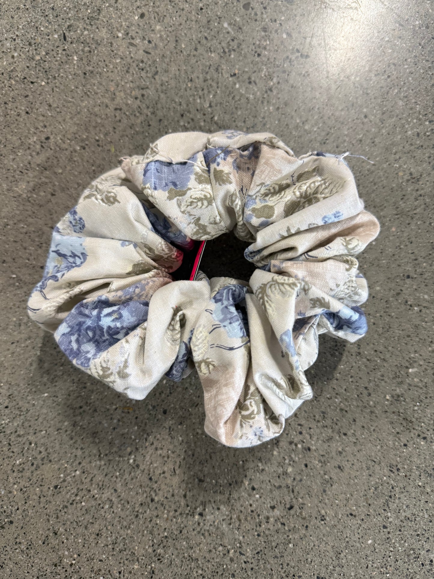 Gilded Floral Jumbo Scrunchie