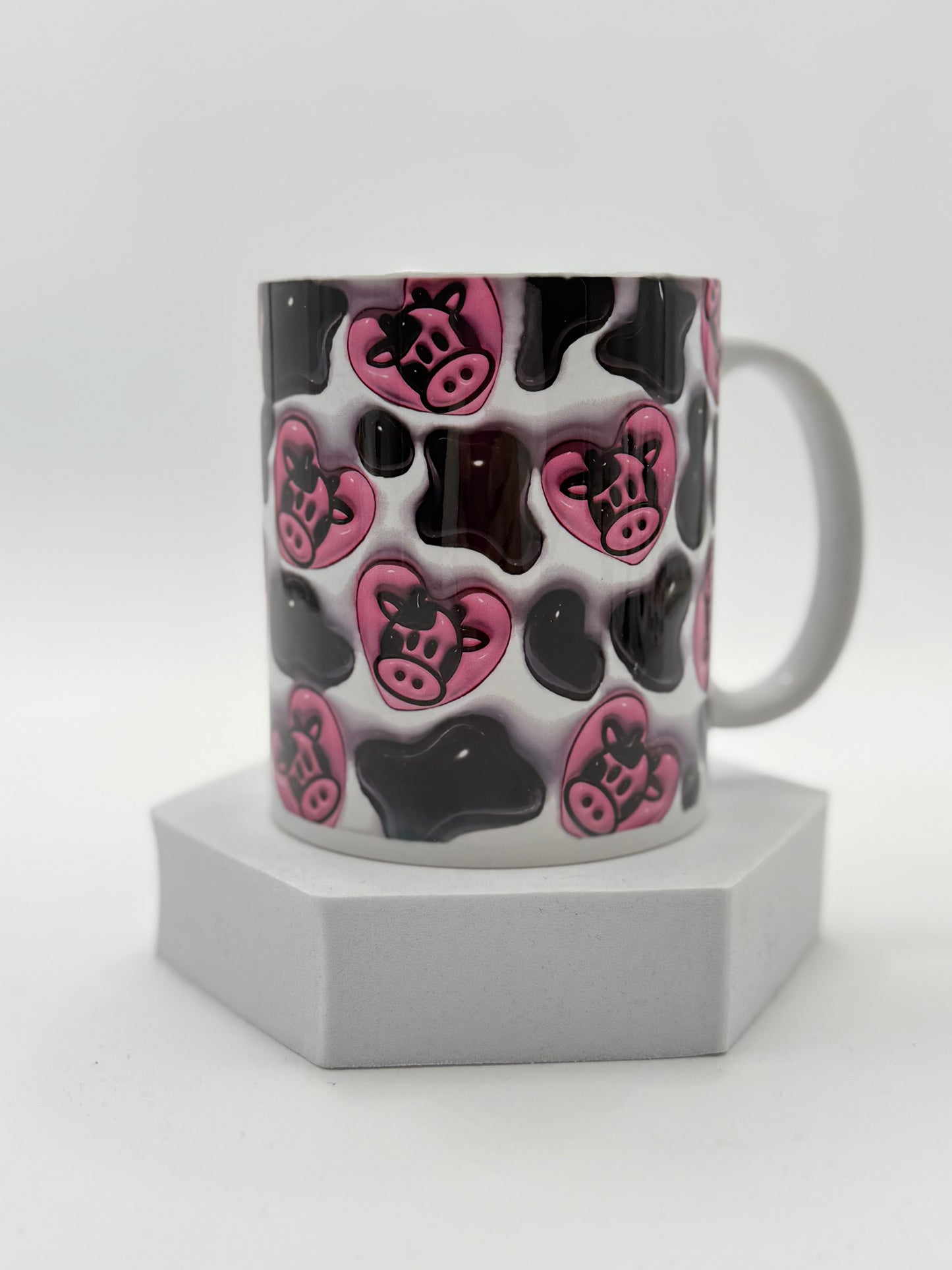#935 - Cutie Cow Mug