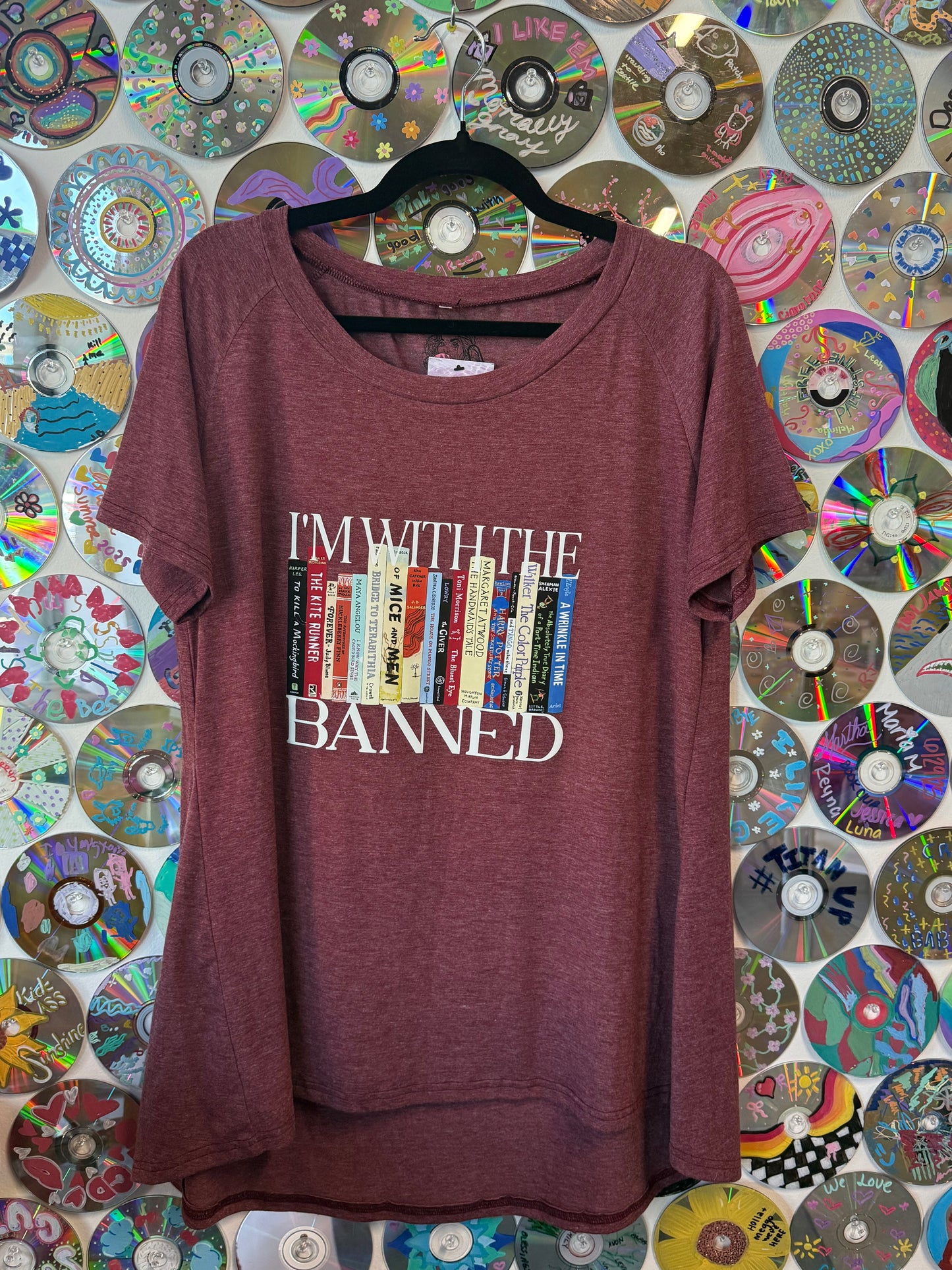 #149 - I'm with the banned t-shirt - 2XL