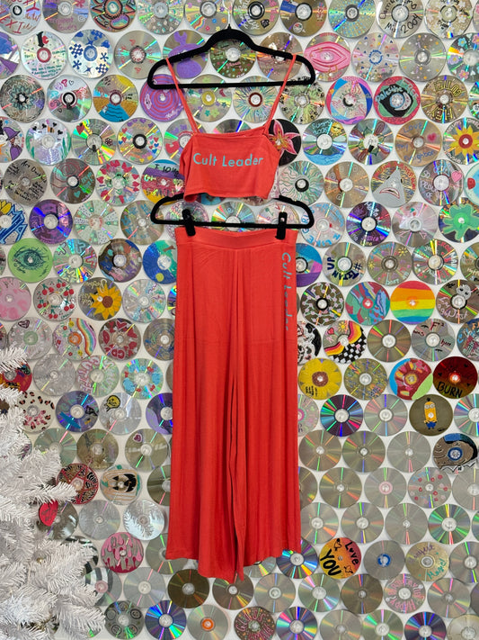 #918 - Cult Leader set in Soft Orange - M